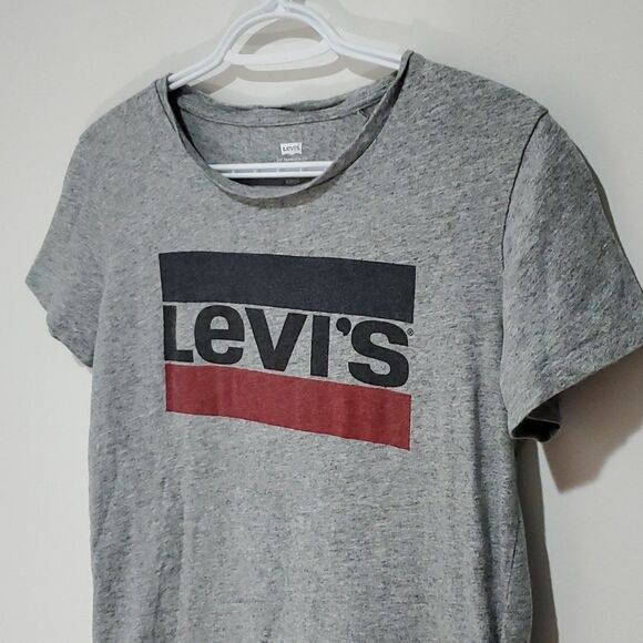 Levi's small grey short sleeve shirt - Picture 2 of 7